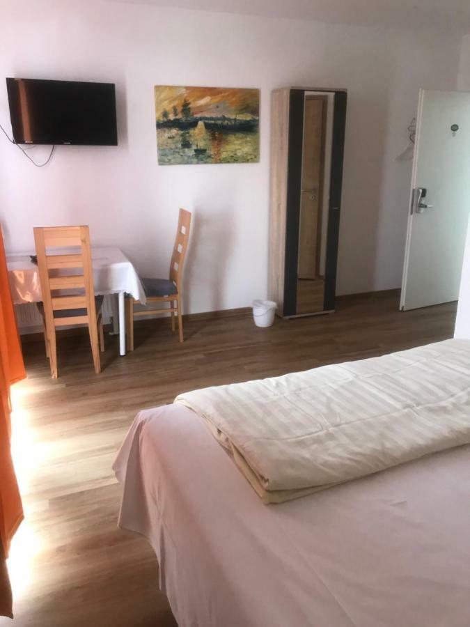 I-Motel Обертсгаузен Екстер'єр фото